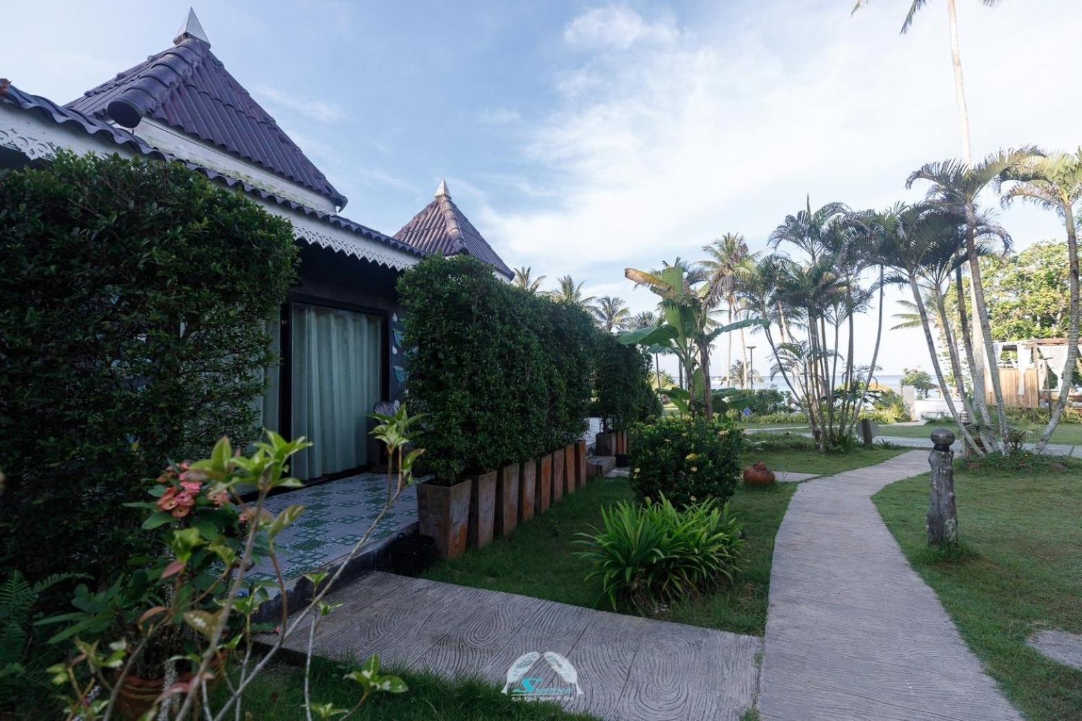 Suanya Kohkood Resort And Spa Ko Kut Exteriör bild