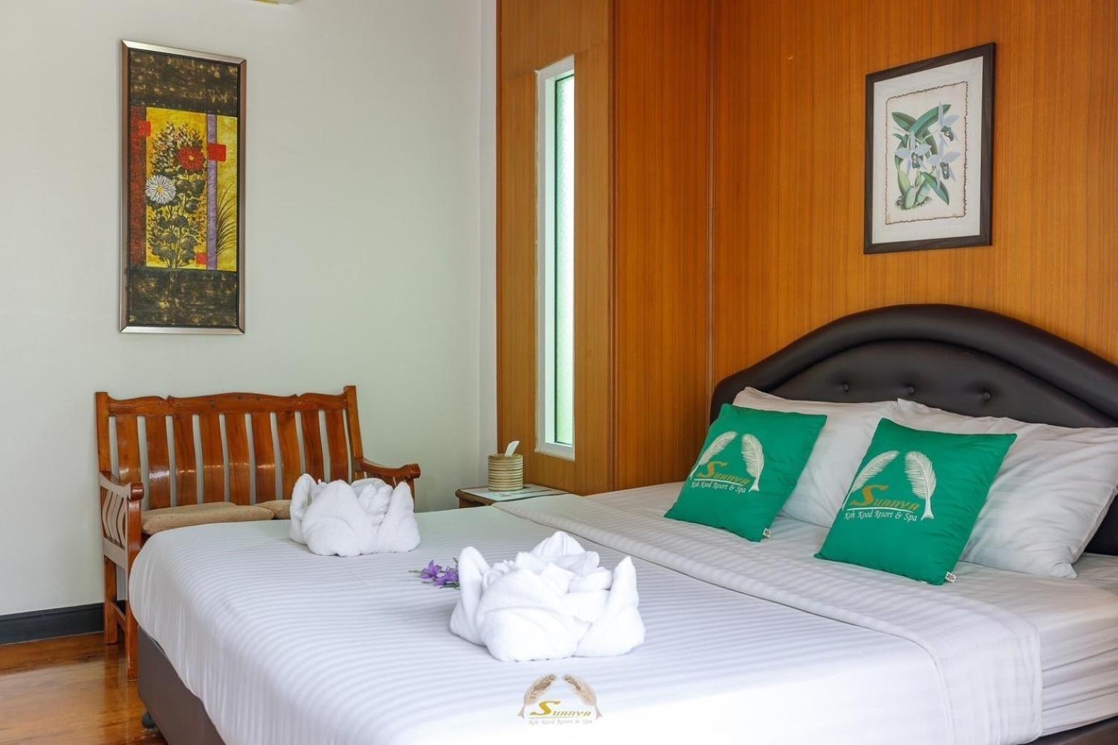 Suanya Kohkood Resort And Spa Ko Kut Exteriör bild