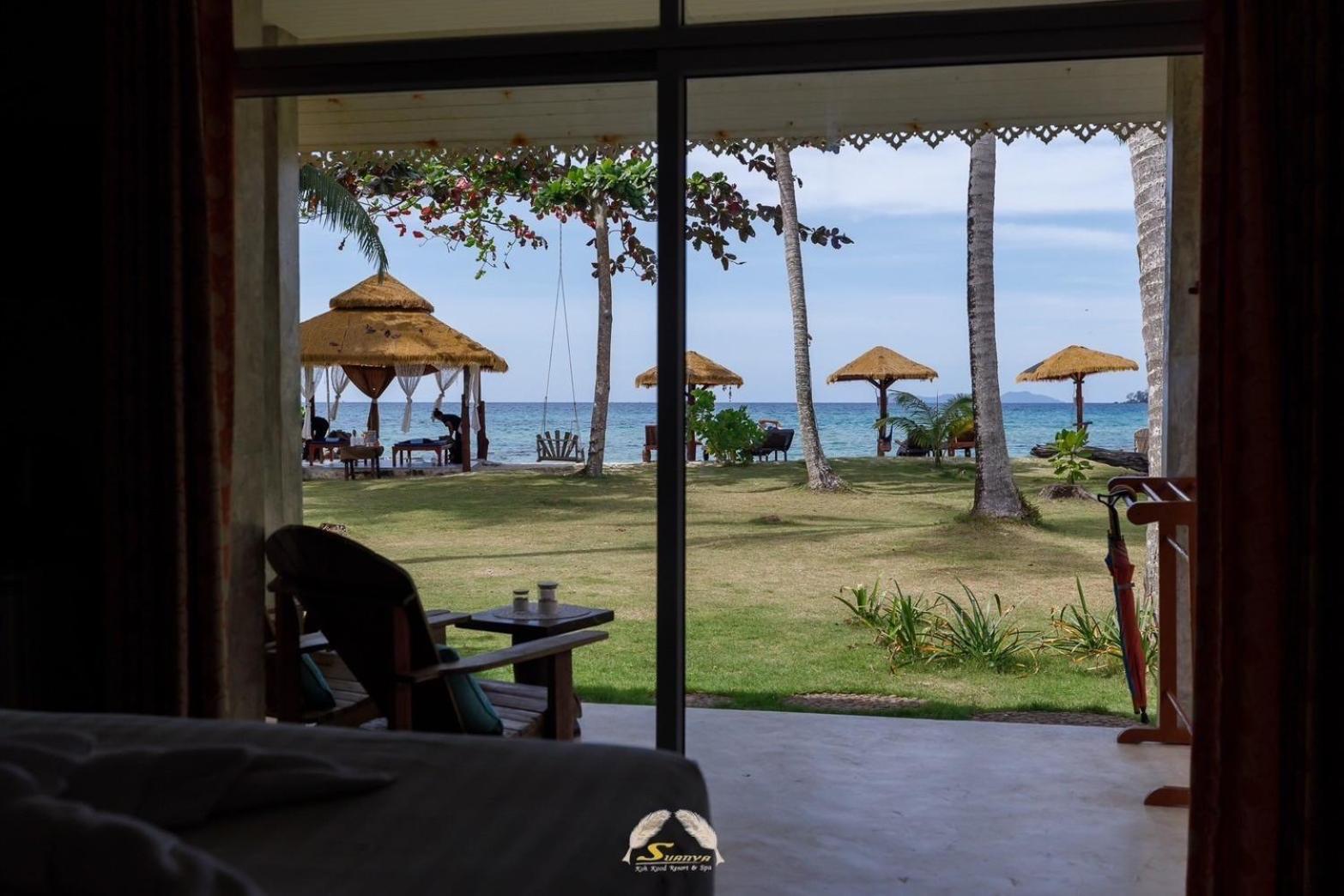 Suanya Kohkood Resort And Spa Ko Kut Exteriör bild