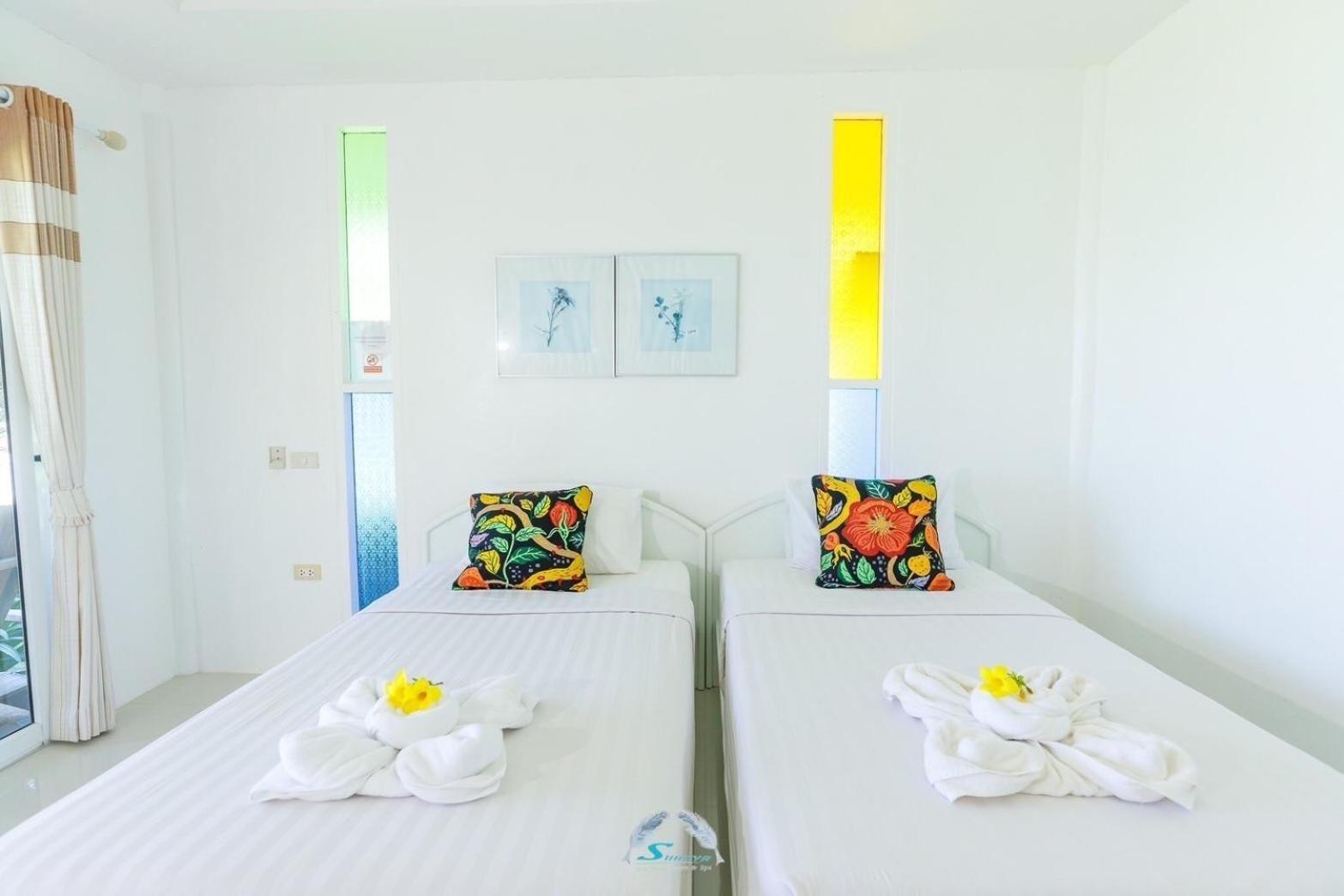 Suanya Kohkood Resort And Spa Ko Kut Exteriör bild